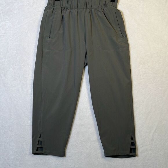 T By TALBOTS pastel green‎ Pants Comfort | Travel | work women small petite - Picture 1 of 8